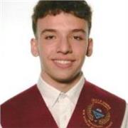 Soy un profesor paciente y adaptable. Enseño inglés a estudiantes de todos los niveles, adaptando las clases a sus necesidades.